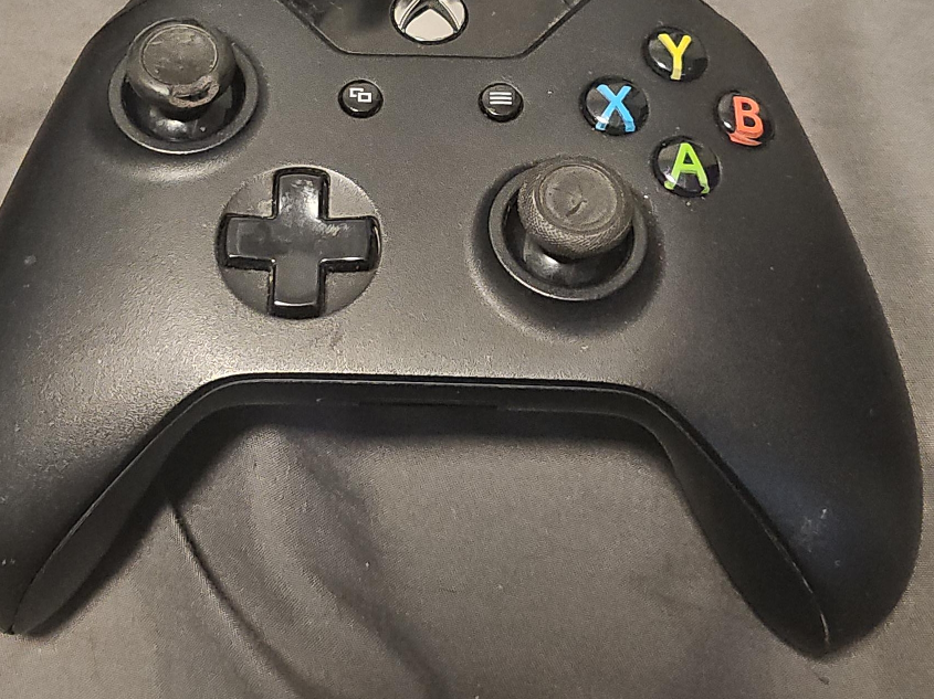 Xbox One Wireless Controller thumbnail