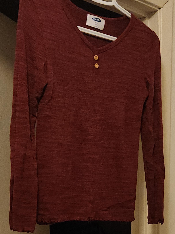 Old Navy Burgundy Long Sleeve Shirt - Size M thumbnail