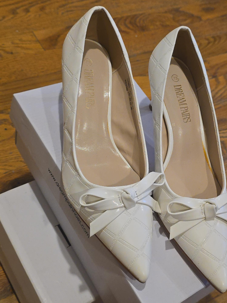 Dream Pairs White Heels - Size 7.5 thumbnail