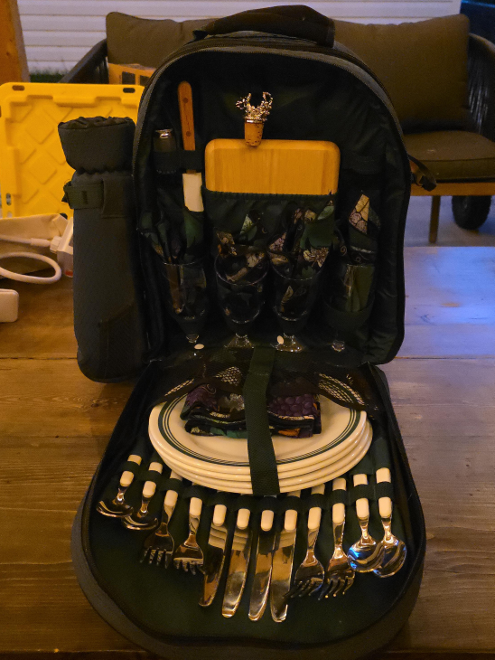 Picnic Backpack with Utensils & Plates thumbnail