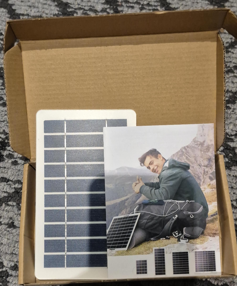 Portable Solar Panel Charger, New in Box thumbnail