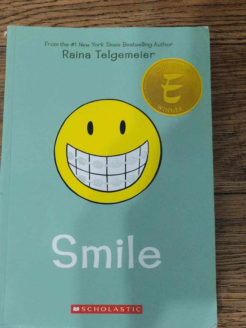 Smile by Raina Telgemeier thumbnail