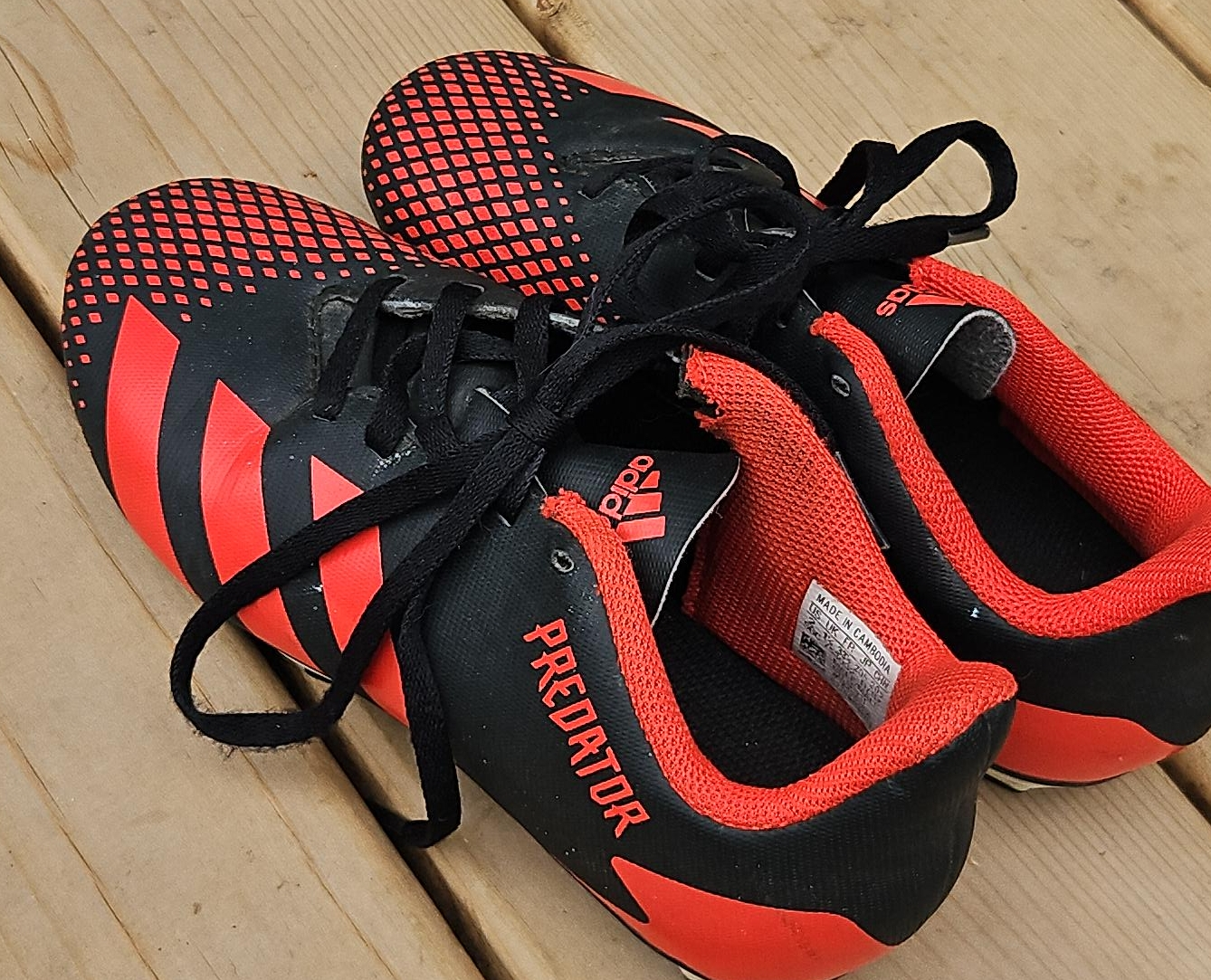 Adidas Predator Soccer Cleats - Size 7 thumbnail
