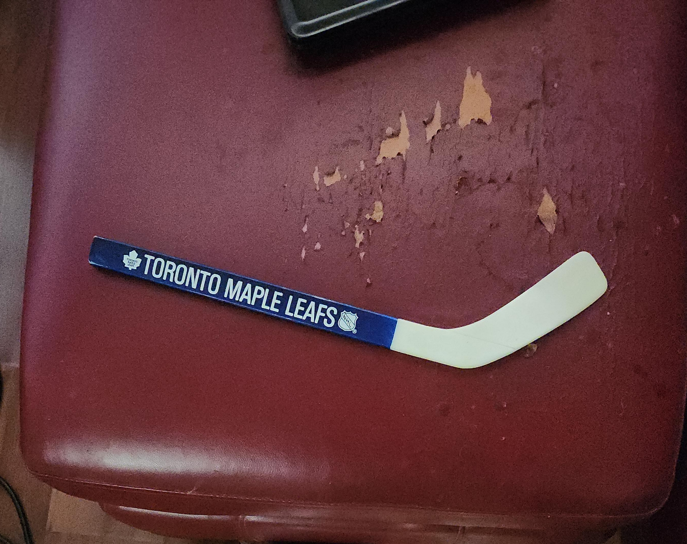 Toronto Maple Leafs Mini Hockey Stick thumbnail