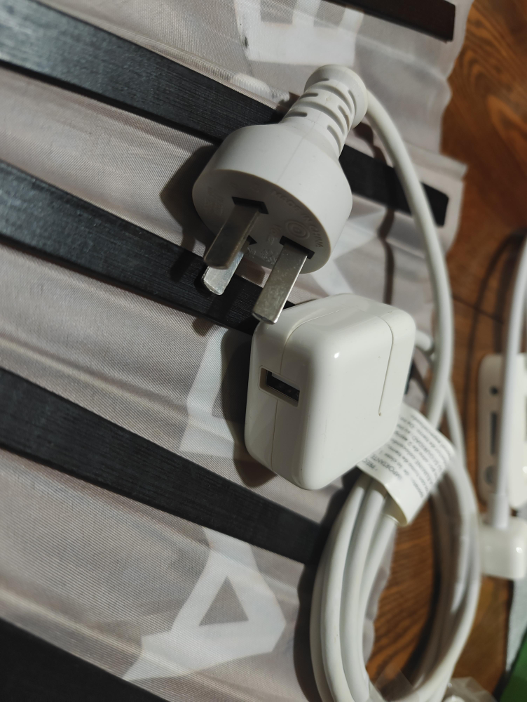 Apple USB Power Adapter thumbnail