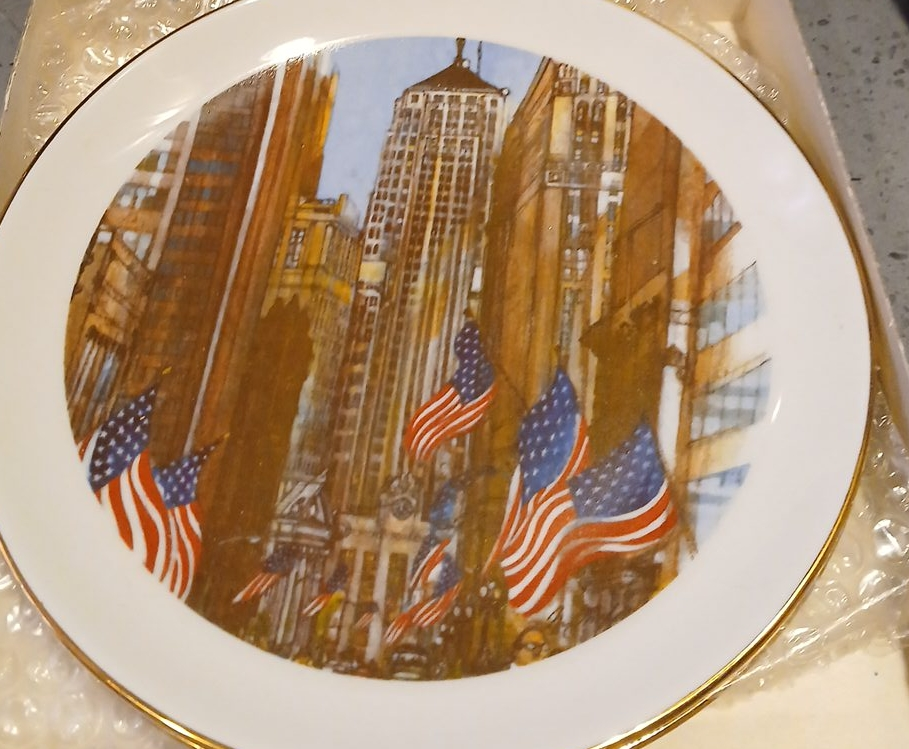 Decorative Plate with American Flags thumbnail