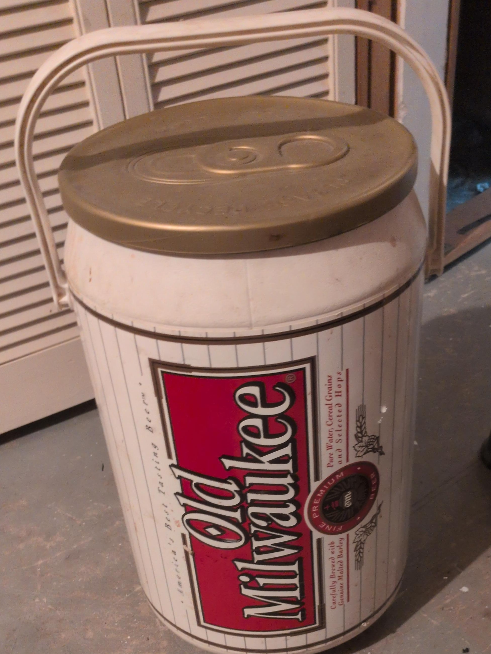 Old Milwaukee Beer Can Cooler thumbnail