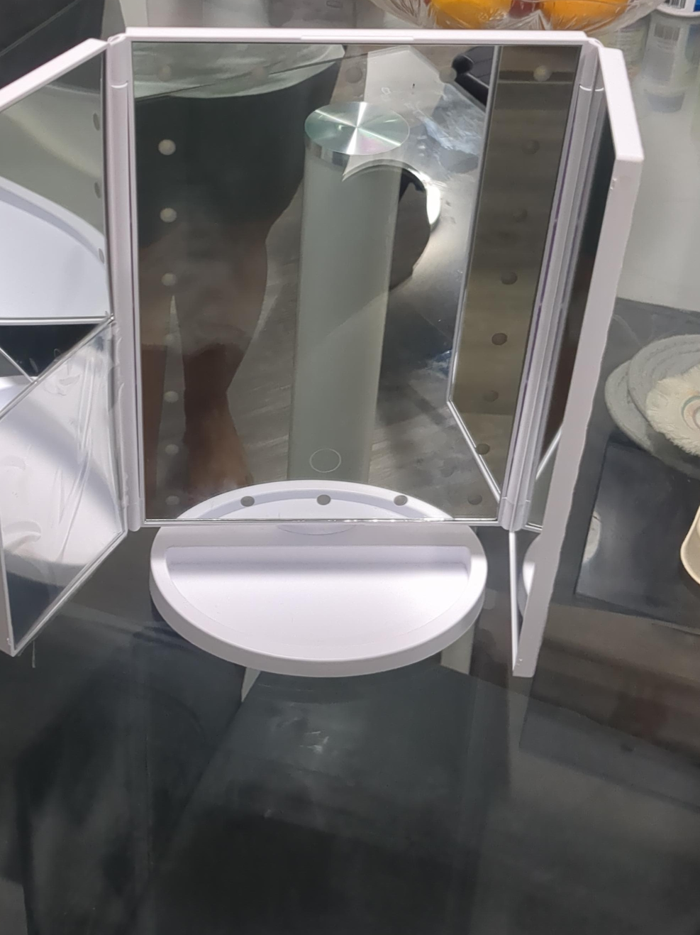 Trifold Lighted Vanity Makeup Mirror thumbnail