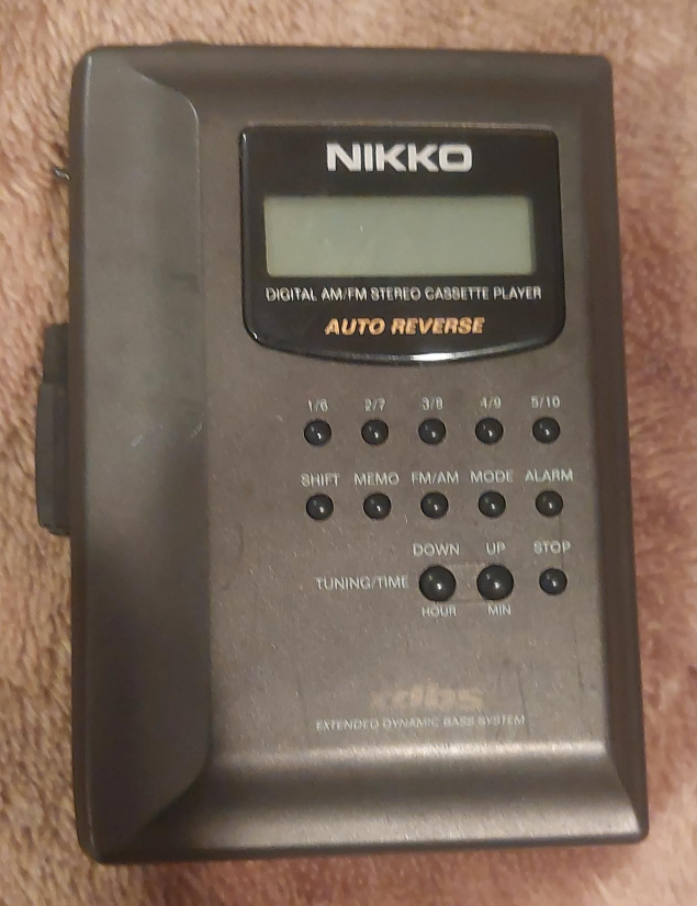 Nikko Digital AM/FM Stereo Cassette Player thumbnail