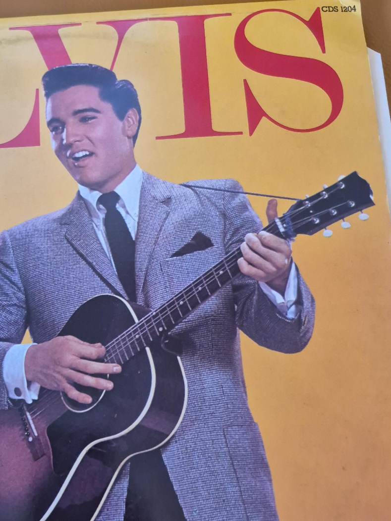 Elvis Presley Vinyl Record - Camden CDS 1204 thumbnail