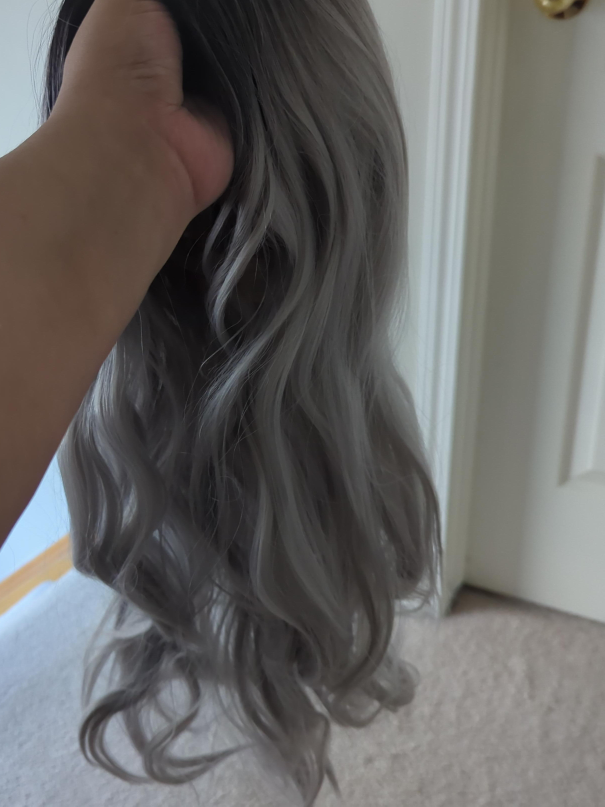 Grey Wavy Wig thumbnail