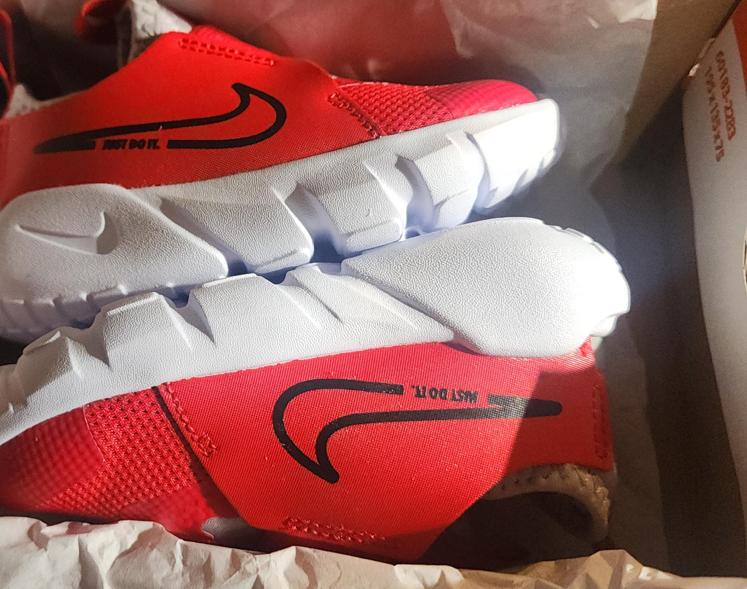 Nike Flex Runner 2 thumbnail
