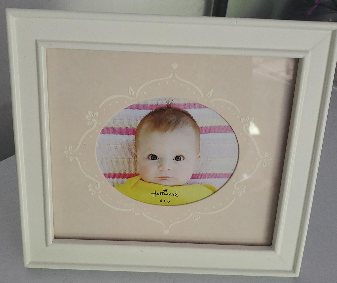 Hallmark 4x6 Picture Frame thumbnail
