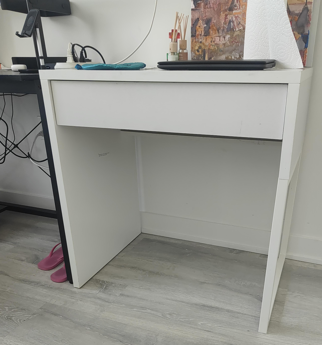 White Desk with Drawer