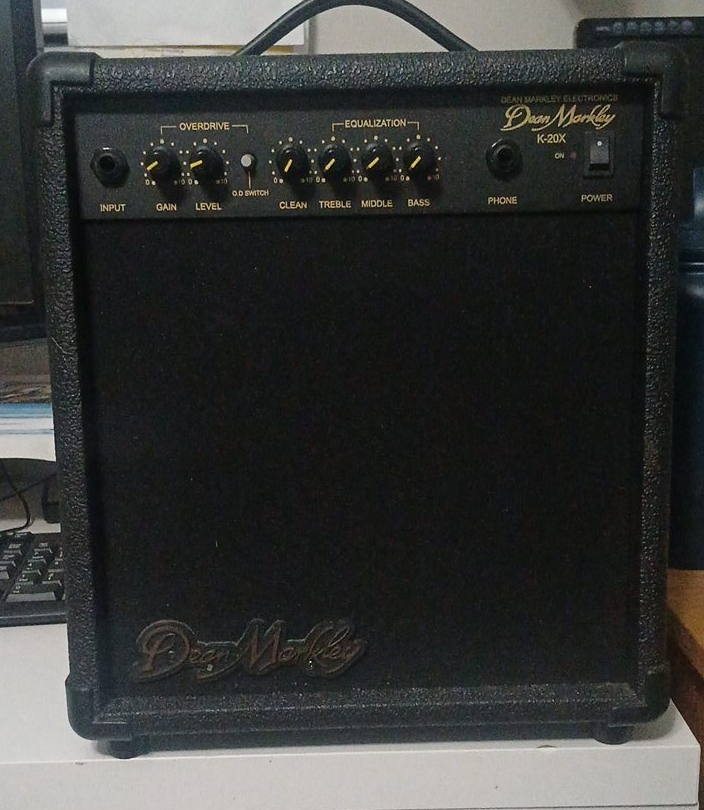 Dean Markley K-20X Guitar Amplifier