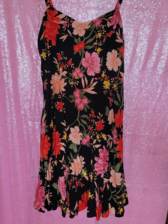 Old Navy Floral Cami Dress - Size M thumbnail
