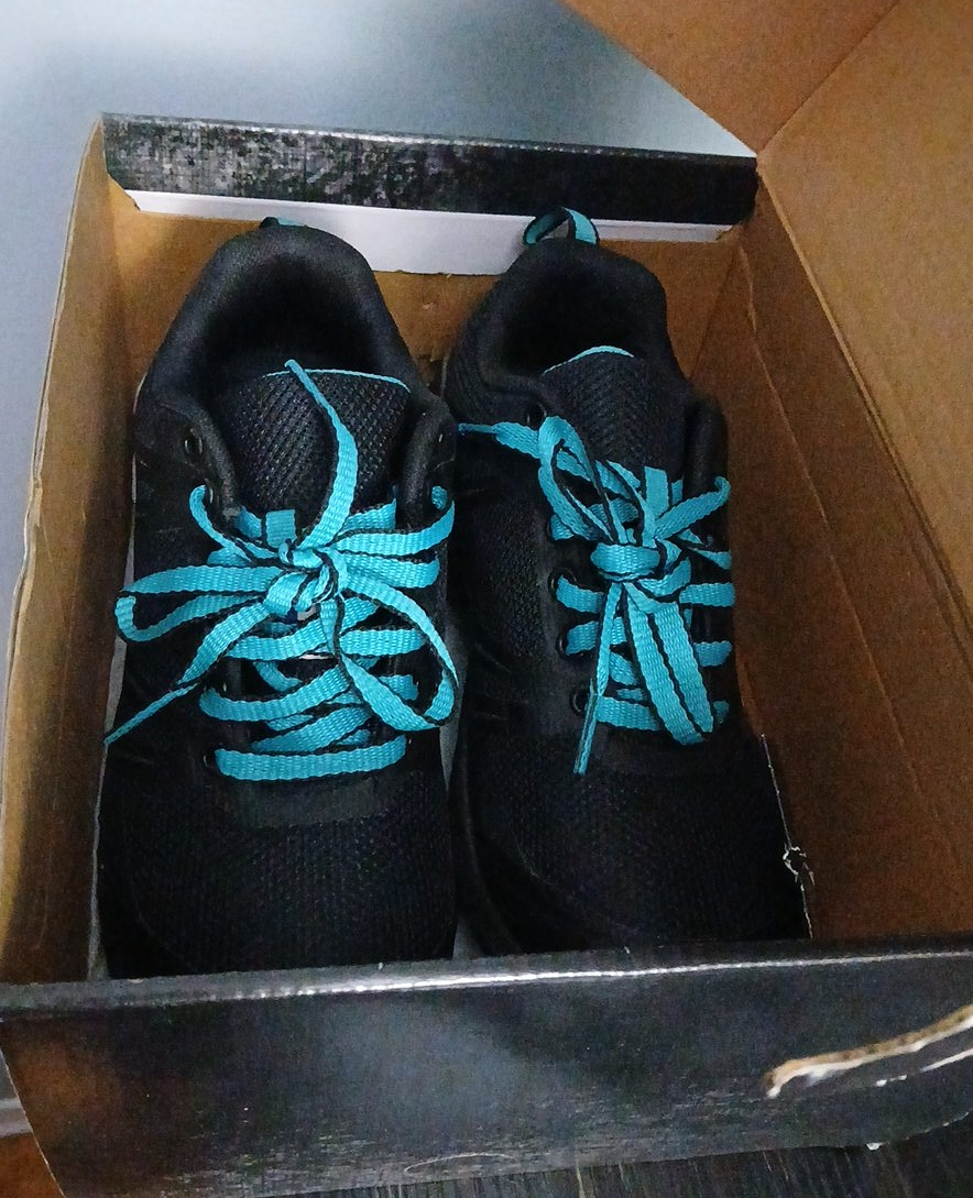 Black Steel Toe Work Shoes, Size 6 thumbnail