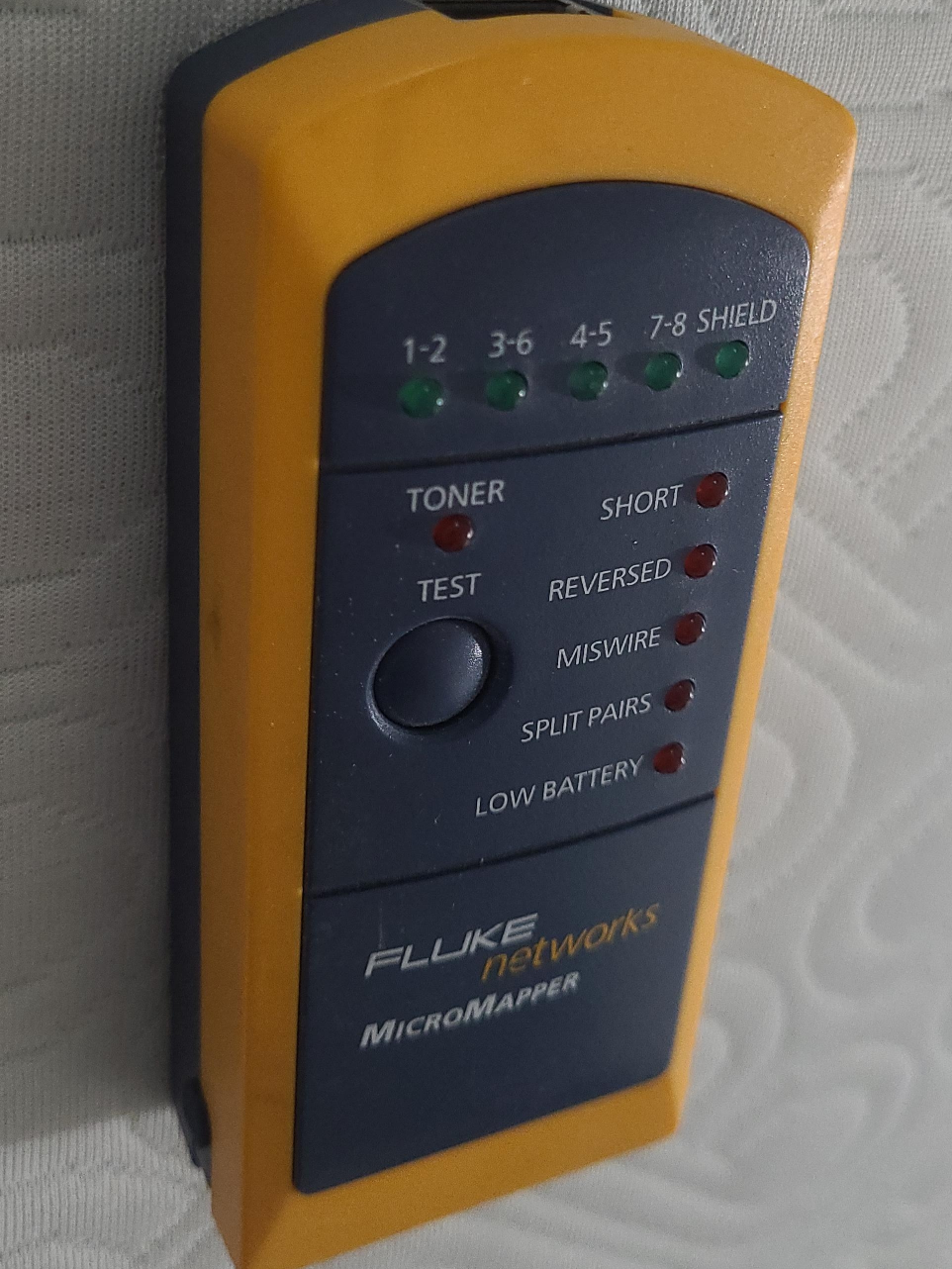 Fluke Networks MicroMapper Cable Tester thumbnail