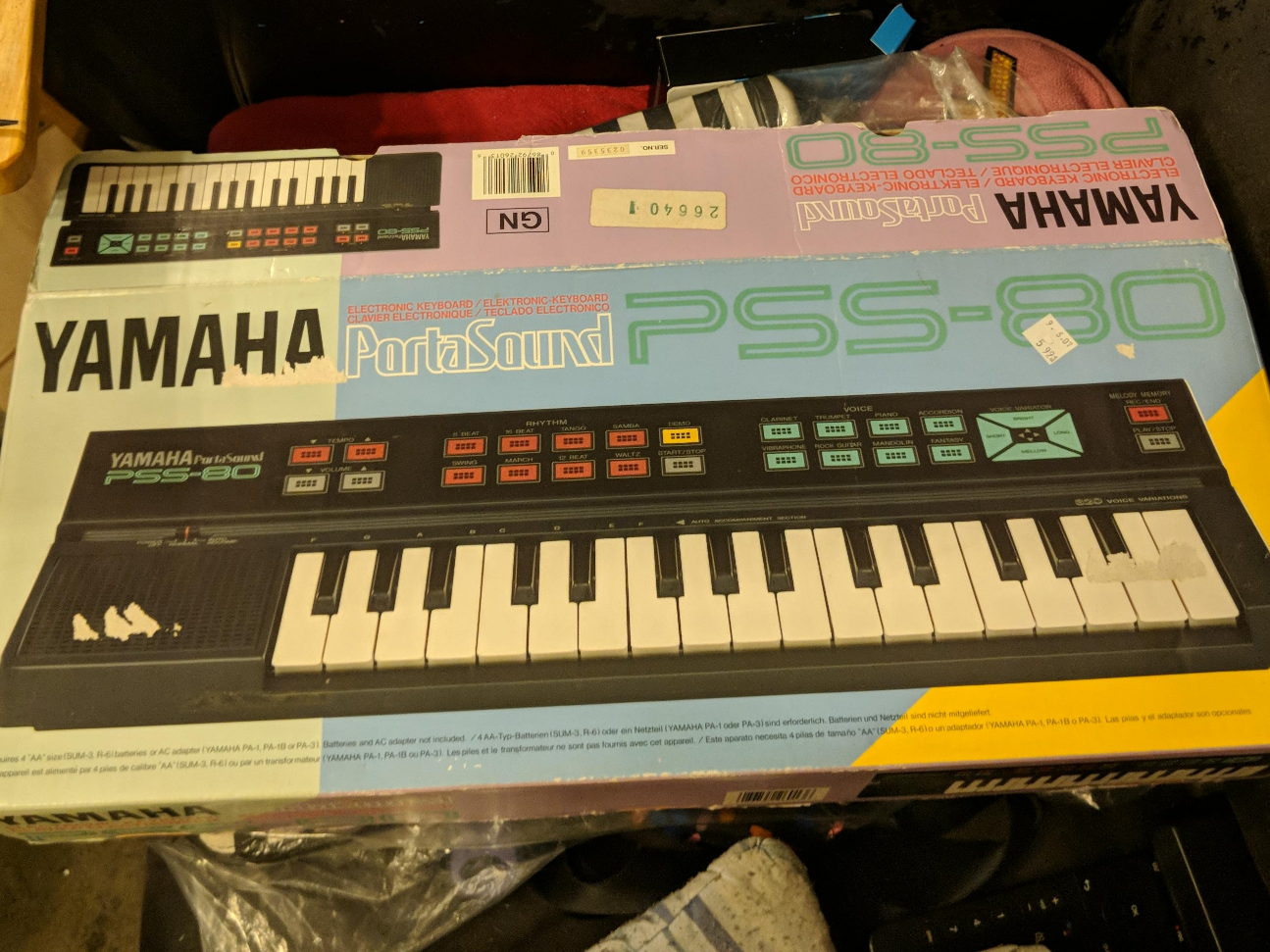 Yamaha PortaSound PSS-80 electronic keyboard 1989 in box