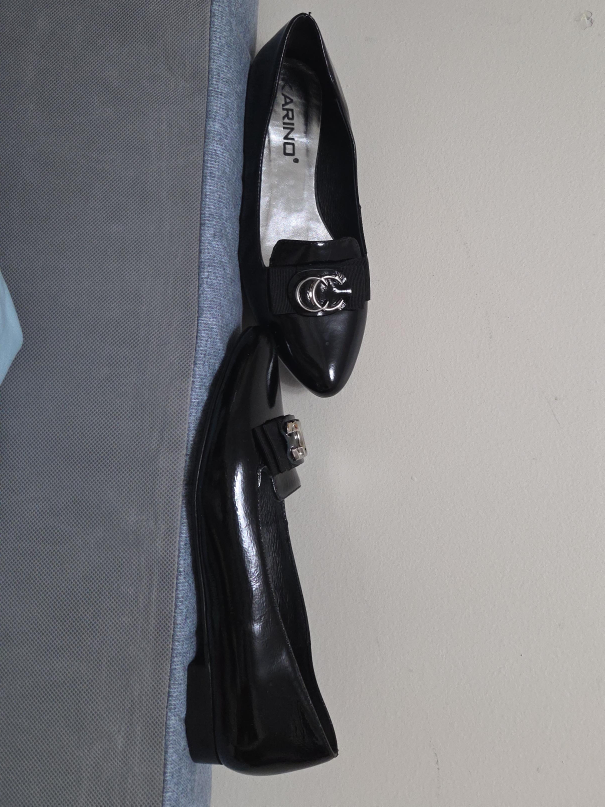 Carino Black Patent Leather Flats thumbnail