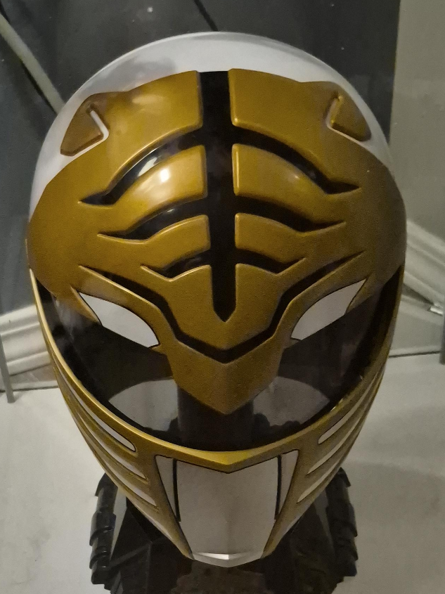 Power Rangers White Ranger Helmet thumbnail