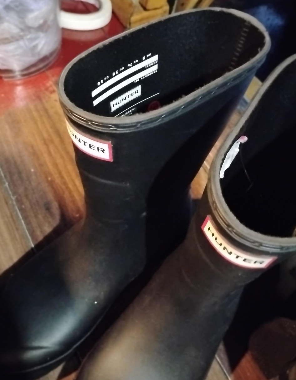 Hunter Rain Boots - Black, Size 7 thumbnail