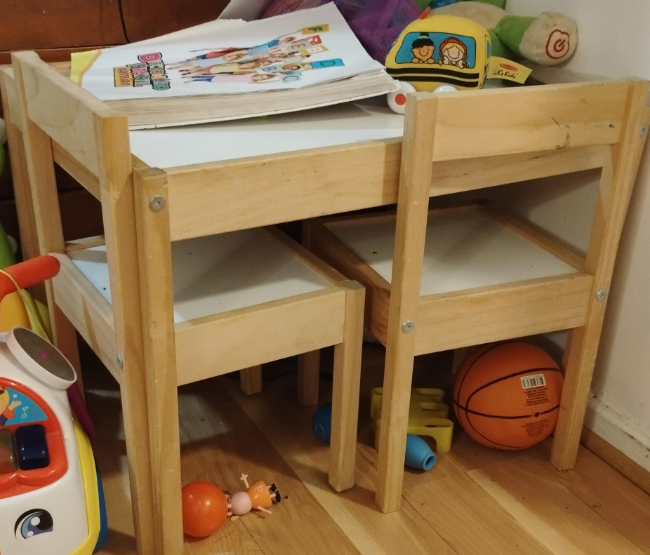 IKEA LÄTT Children's Table with 2 Chairs thumbnail