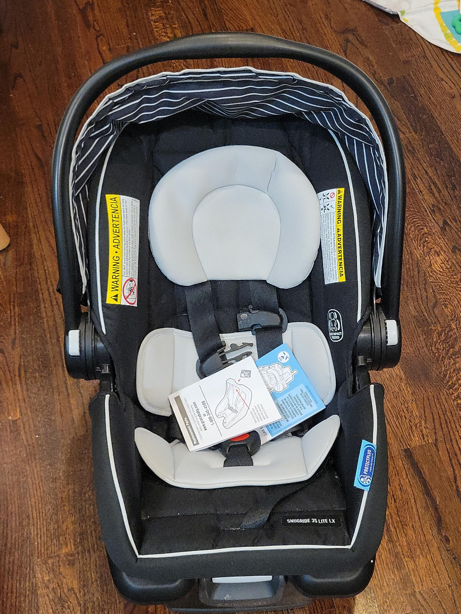 Graco SnugRide 35 Lite LX Infant Car Seat thumbnail