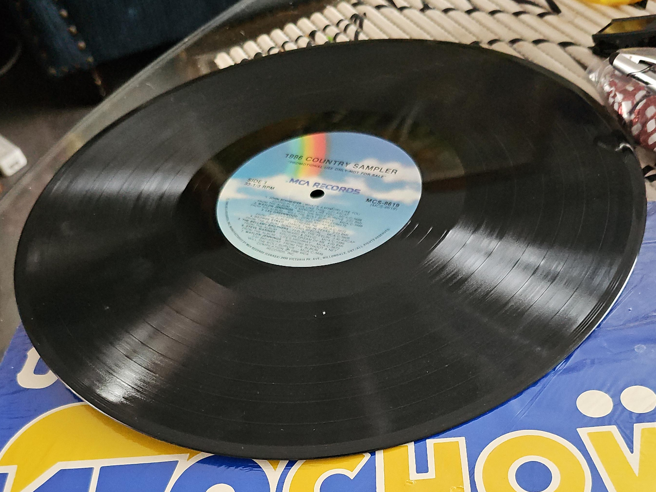 1986 Country Sampler Vinyl Record - MCA Records thumbnail