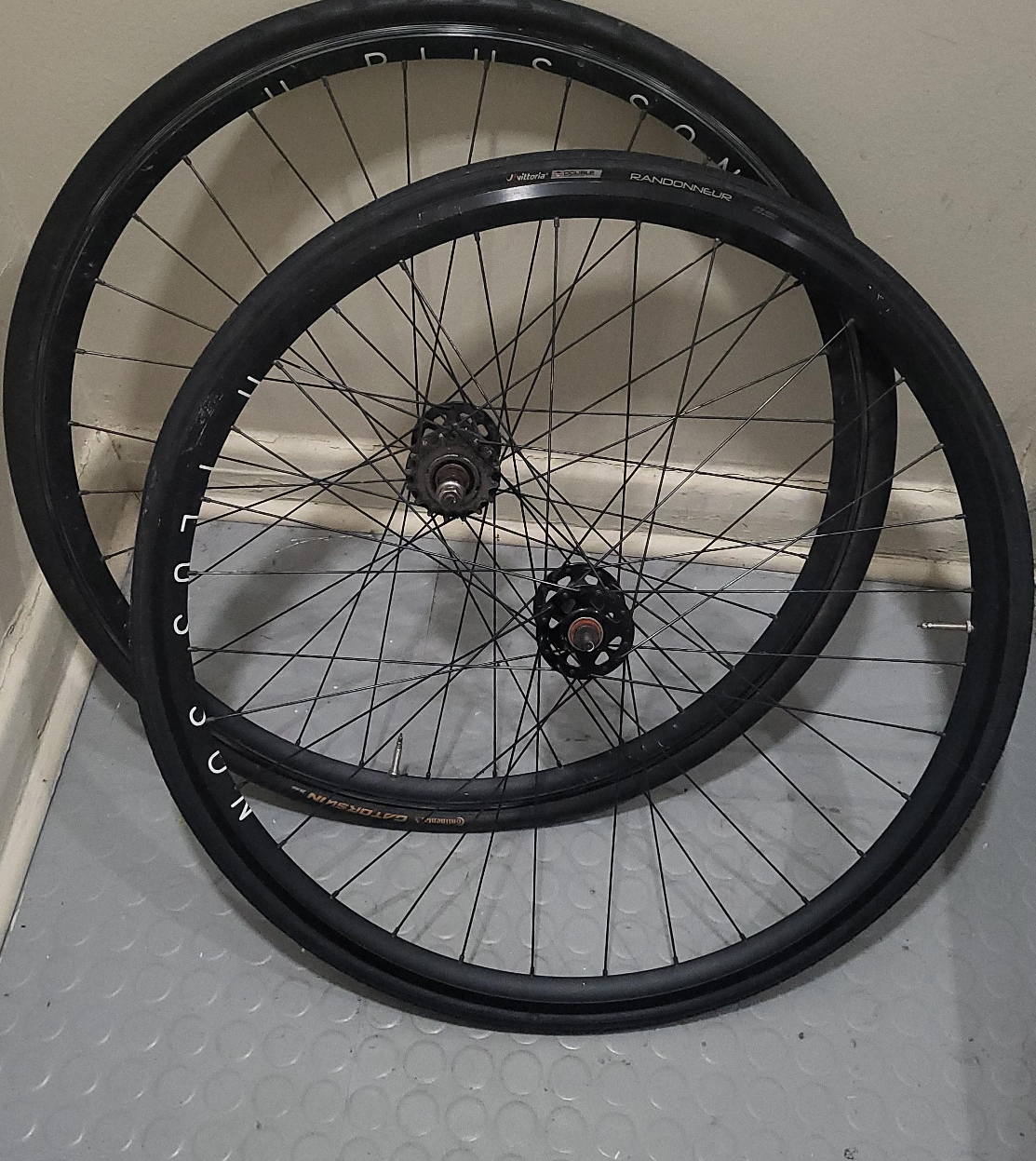 Pair of Disc Wheelset thumbnail