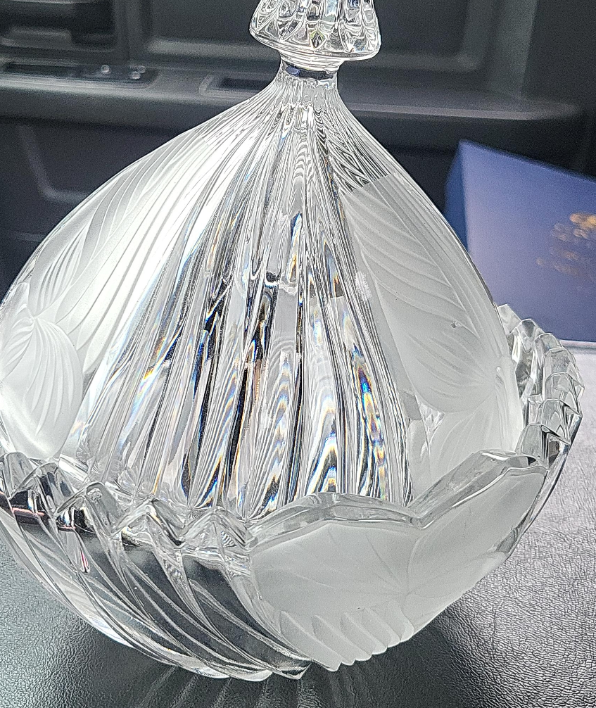 Crystal Candy Dish with Lid thumbnail