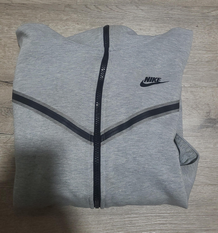 NEED GONE Nike Tech Fleece Hoodie - Grey, Size M