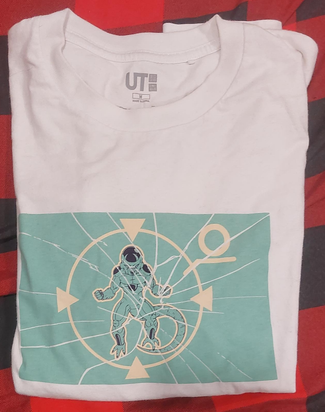 Uniqlo UT Dragon Ball Z Frieza T-Shirt - M thumbnail