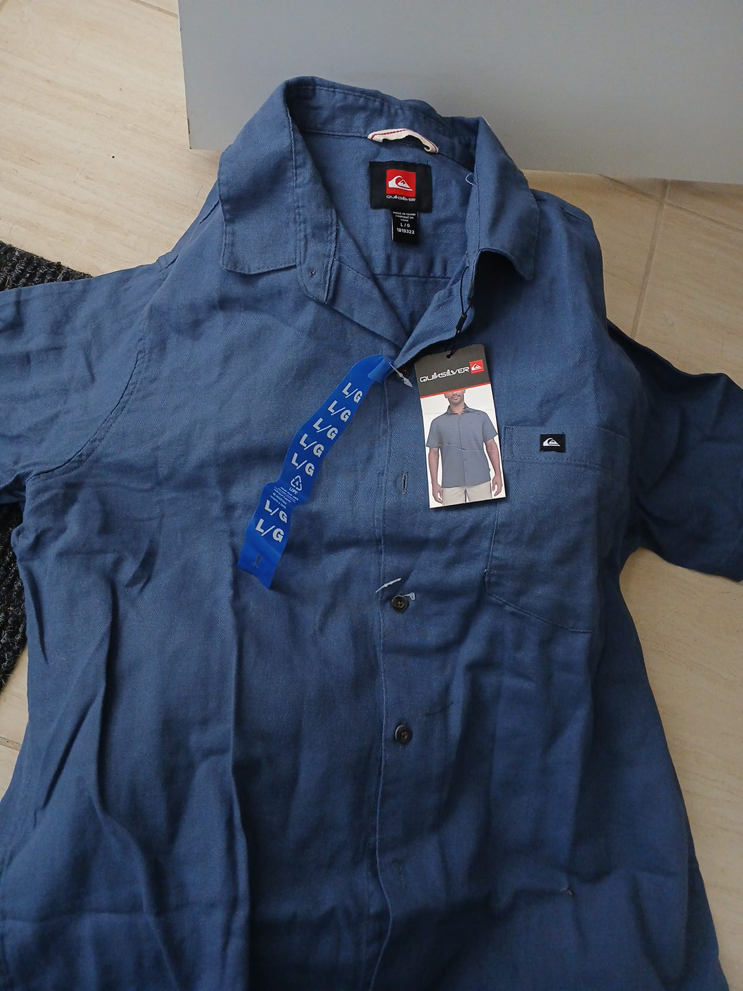 Quiksilver Blue Shirt - Size Large - New with Tags thumbnail
