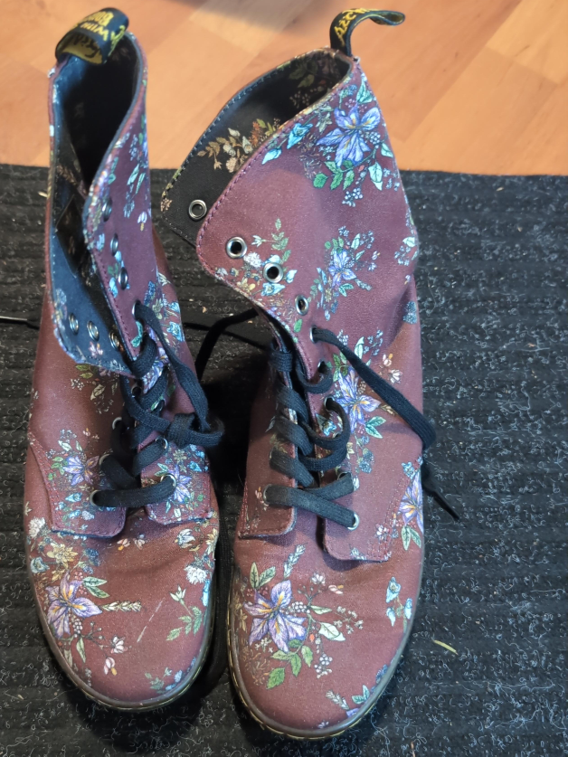 Dr. Martens Floral Boots - Size 8.5 thumbnail