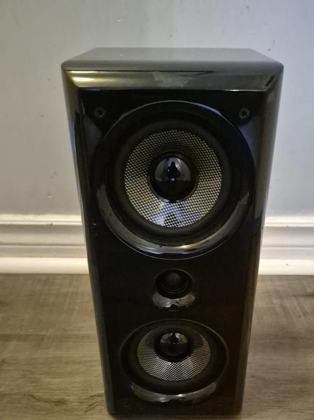 Black Bookshelf Speaker thumbnail