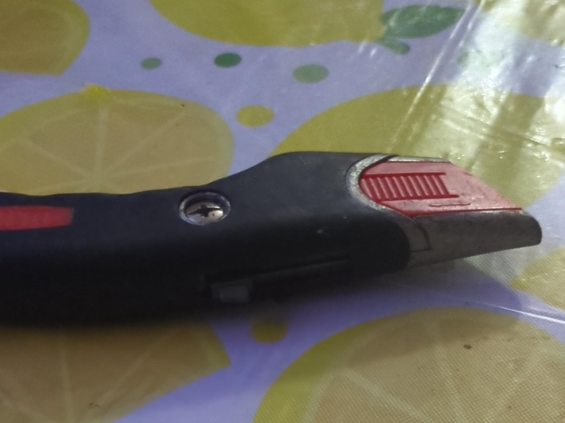 Utility Knife thumbnail