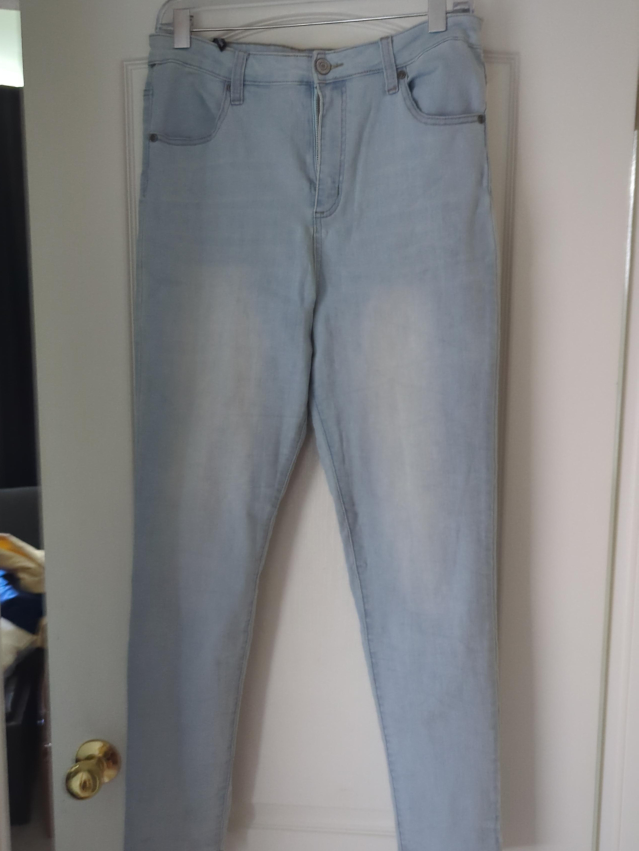 Light Blue Denim Jeans thumbnail