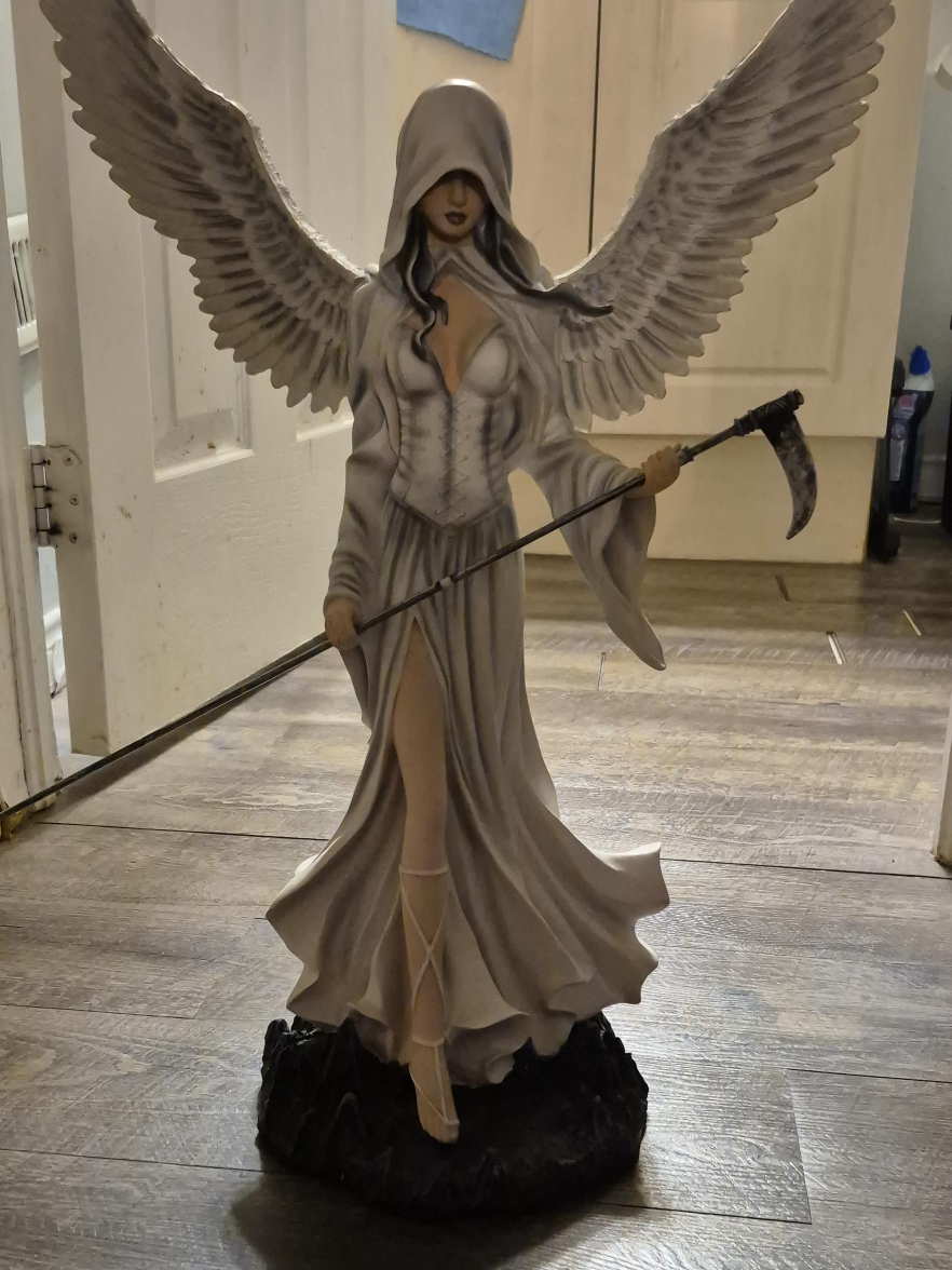 Angel of Death Statue thumbnail