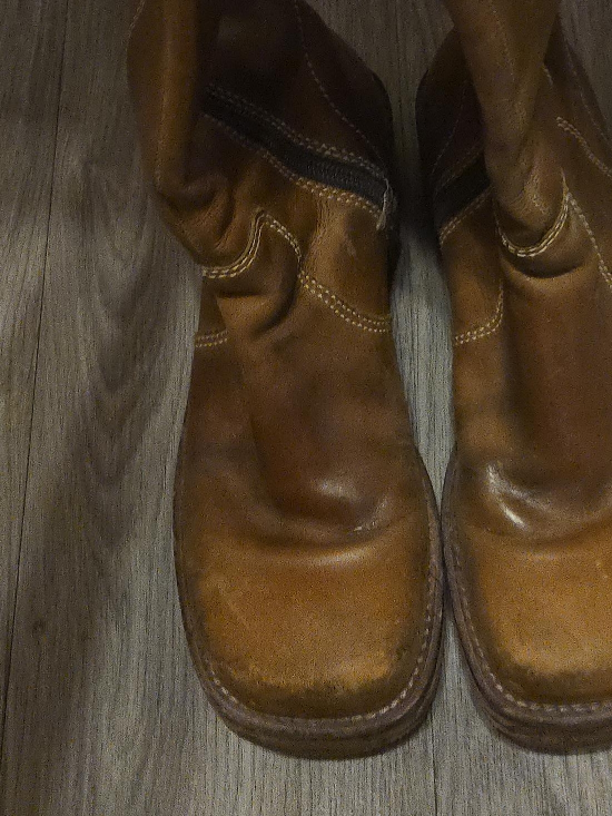 Skechers Brown Leather Platform Boots - Size 6.5 image indicator(1)