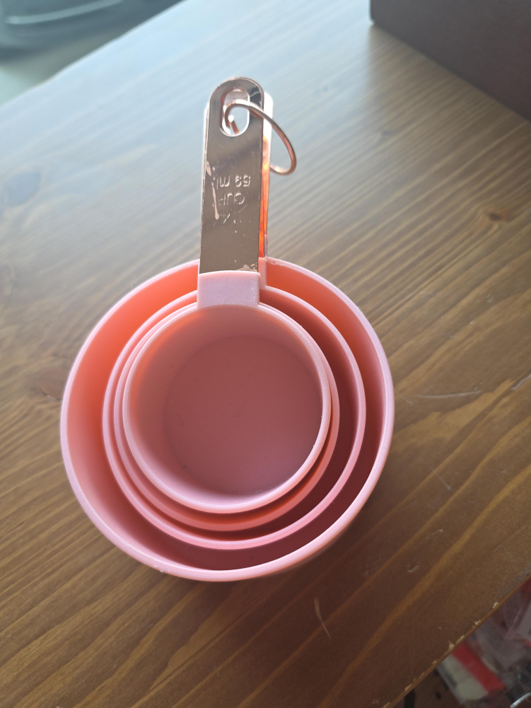 Pink Measuring Cups - Set of 4 thumbnail