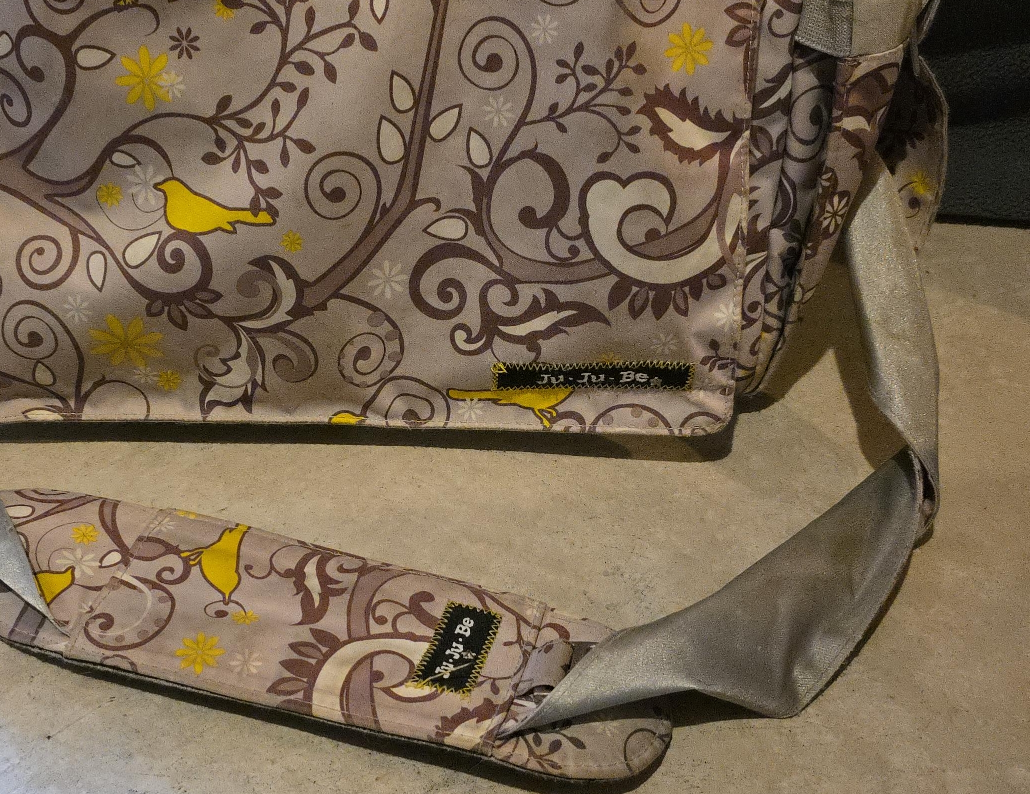 magnetic diaper bag thumbnail