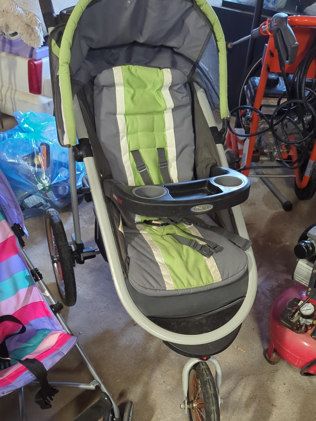 Graco Jogging Stroller - Green & Grey thumbnail