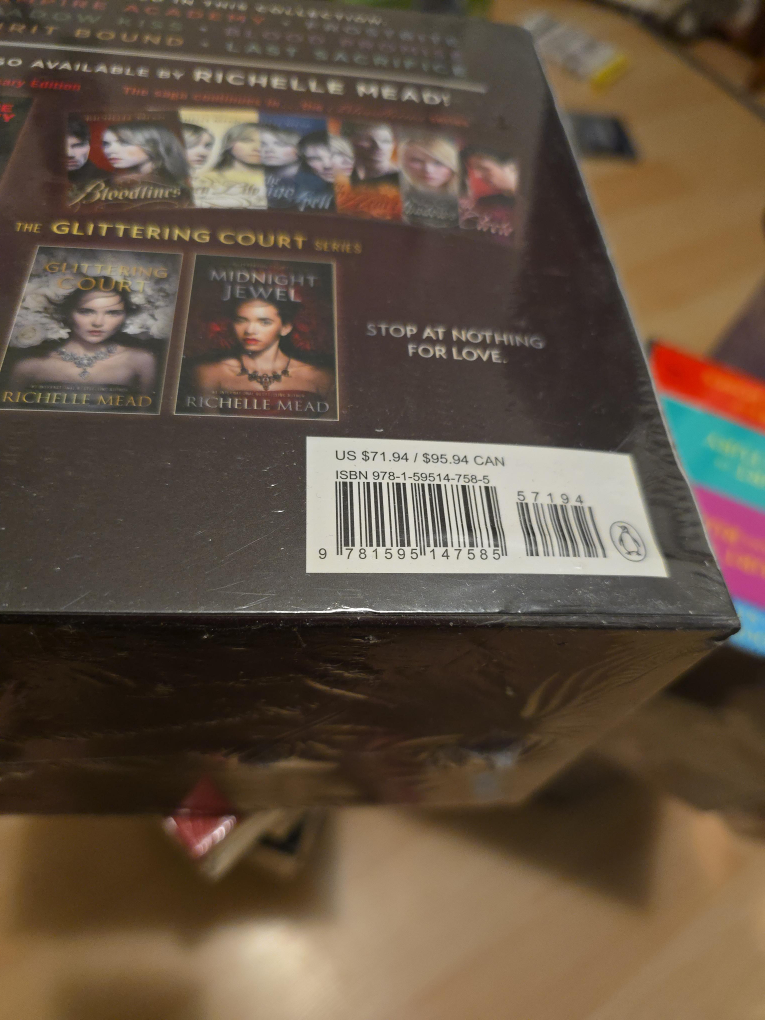 Vampire Academy The Complete Collection by Richelle Mead