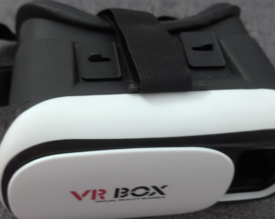VR BOX Virtual Reality Glasses thumbnail