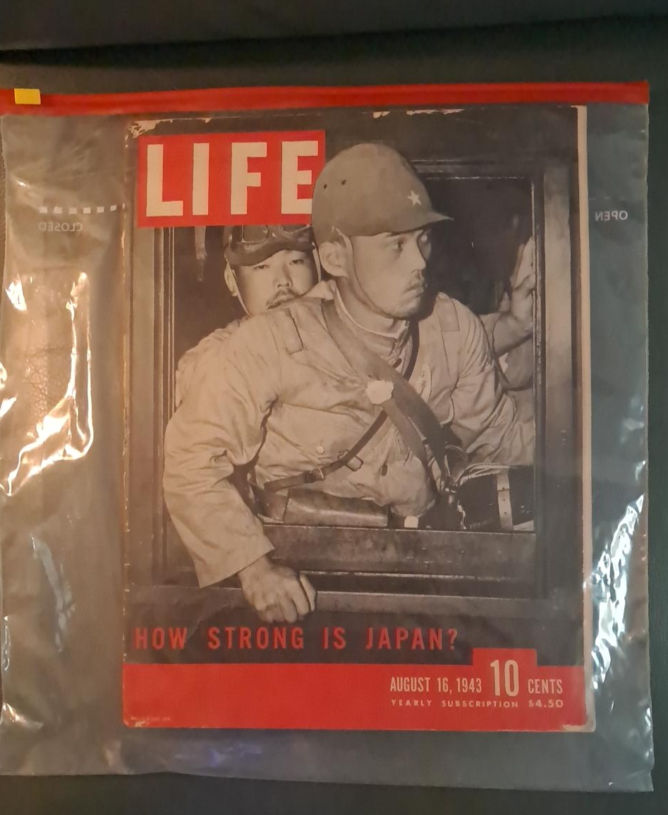 Vintage LIFE Magazine - August 16, 1943 thumbnail