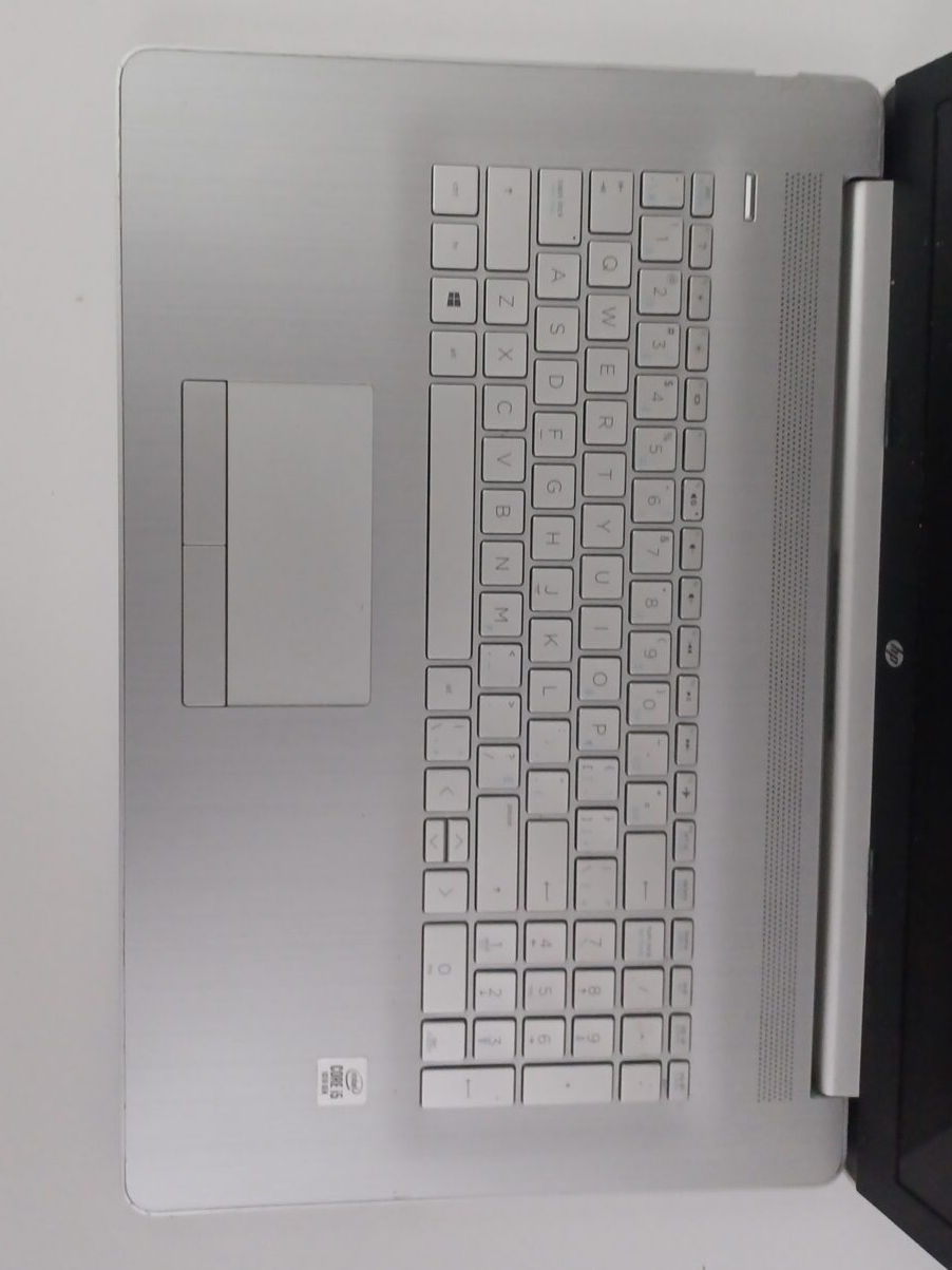 HP Laptop 17-by3xxx - Intel Core i5 16gb ram, 128 gb ssd thumbnail