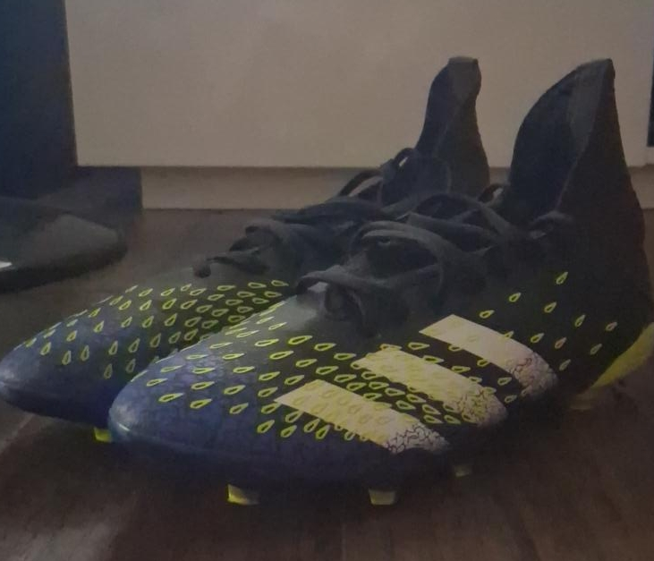 Adidas Predator Freak.3 Youth Soccer Cleats (size 6) thumbnail