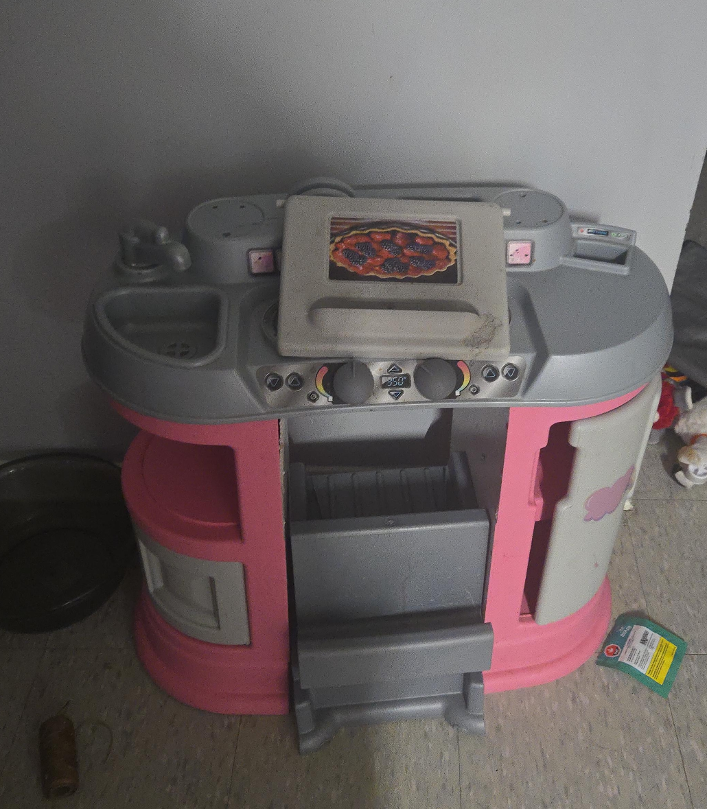 Play Kitchen Set - Pink & Grey thumbnail