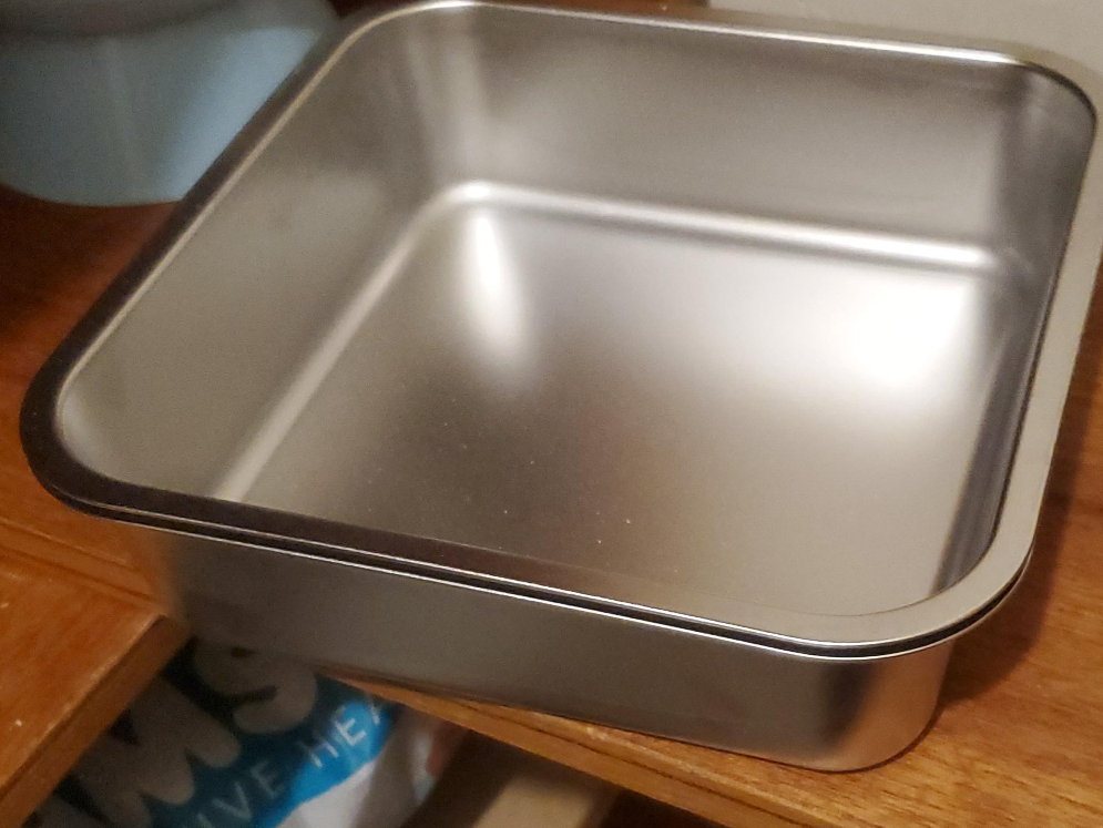 Stainless steel dog bowl